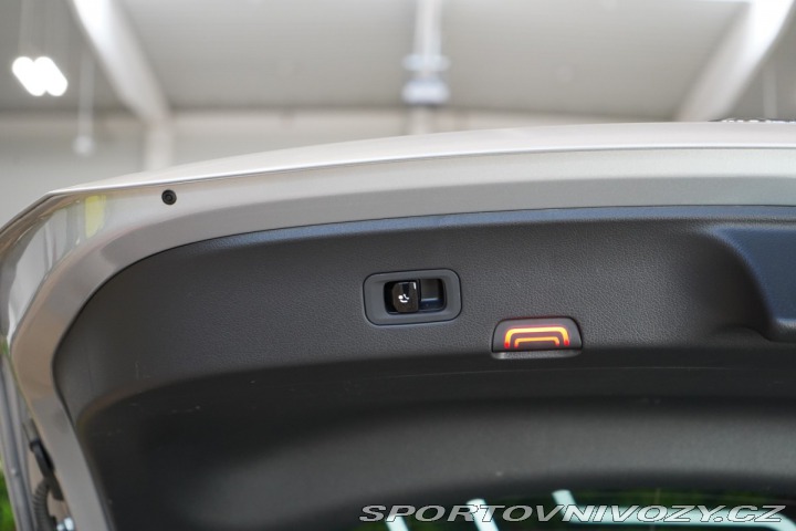 Mercedes-Benz Ostatní modely GLC 220d*4M*COUPÉ*AMG*TAŽNÉ*3 2024