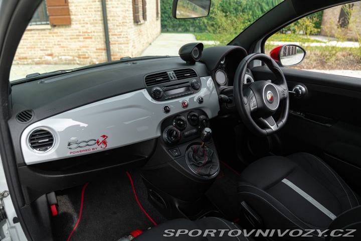 Abarth 500 CELEBRITY CHALLENGE EDITION 2010