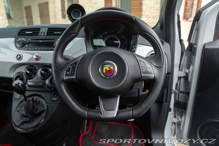 Abarth 500 CELEBRITY CHALLENGE EDITION 2010