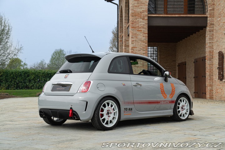 Abarth 500 CELEBRITY CHALLENGE EDITION 2010