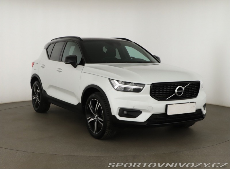 Volvo Ostatní modely XC40 R-Design T5 Recharge