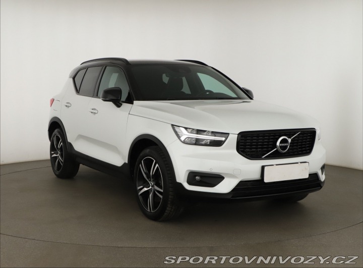Volvo Ostatní modely XC40 R-Design T5 Recharge 2020