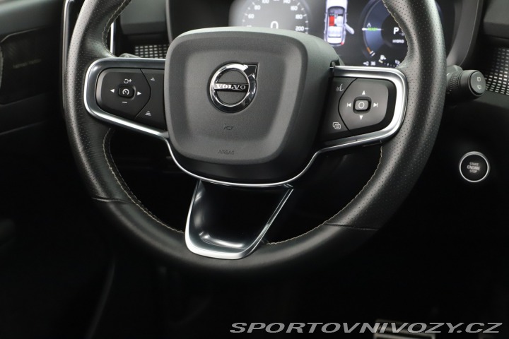 Volvo Ostatní modely XC40 R-Design T5 Recharge 2020