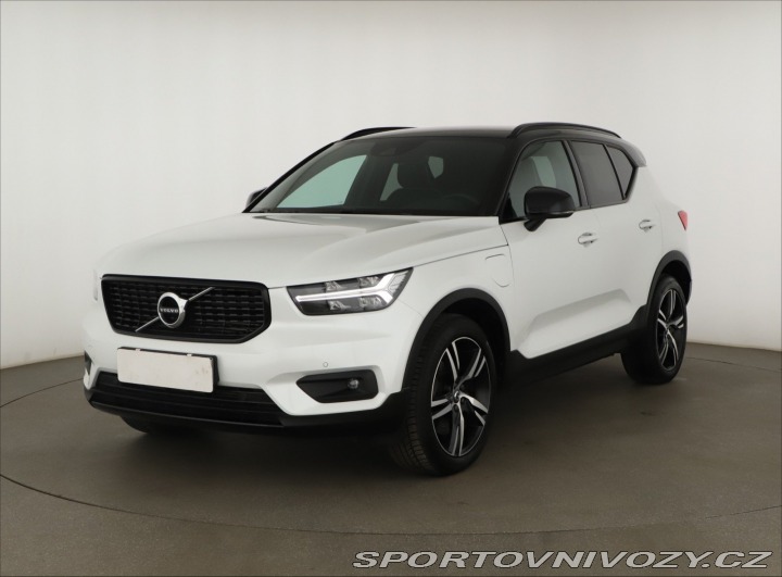 Volvo Ostatní modely XC40 R-Design T5 Recharge 2020