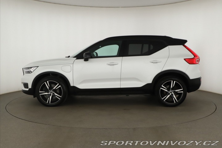 Volvo Ostatní modely XC40 R-Design T5 Recharge 2020