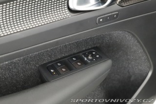 Volvo Ostatní modely XC40 R-Design T5 Recharge 2020