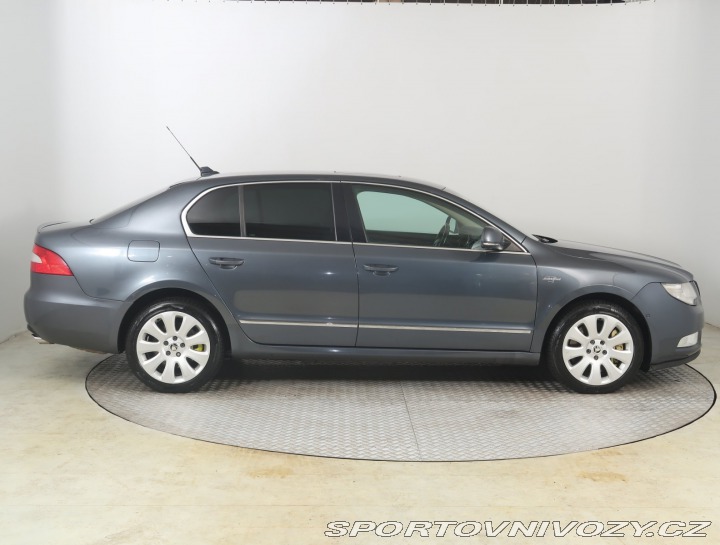 Škoda Superb 3.6 FSI V6 2008