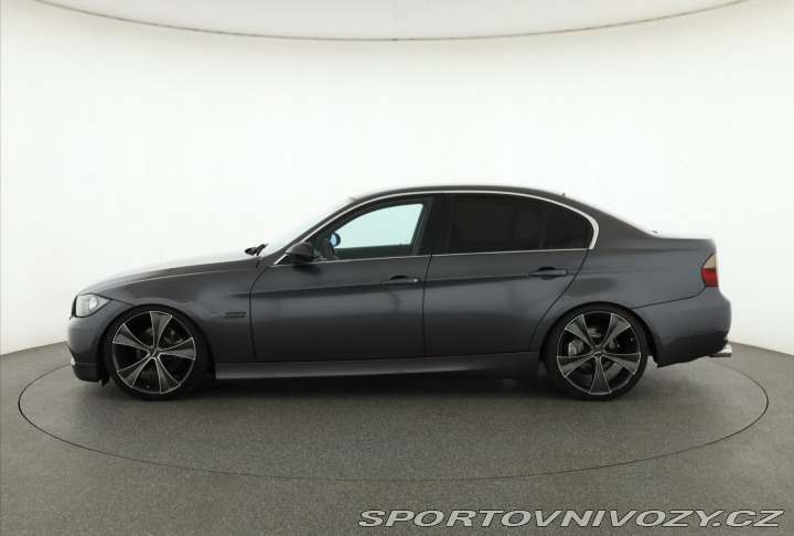 BMW 3 325 i 2005