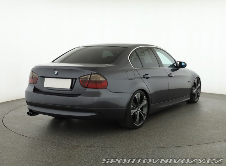 BMW 3 325 i 2005