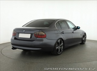 BMW 3 325 i 2005