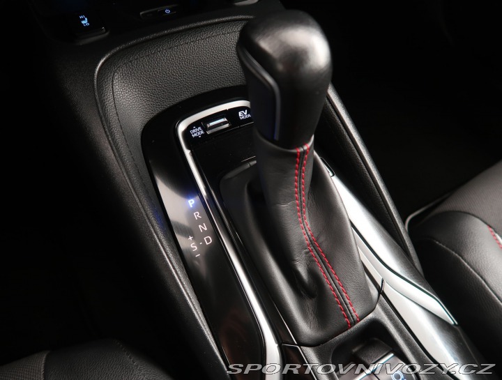 Toyota Corolla GR Sport 2.0 Hybrid 2021