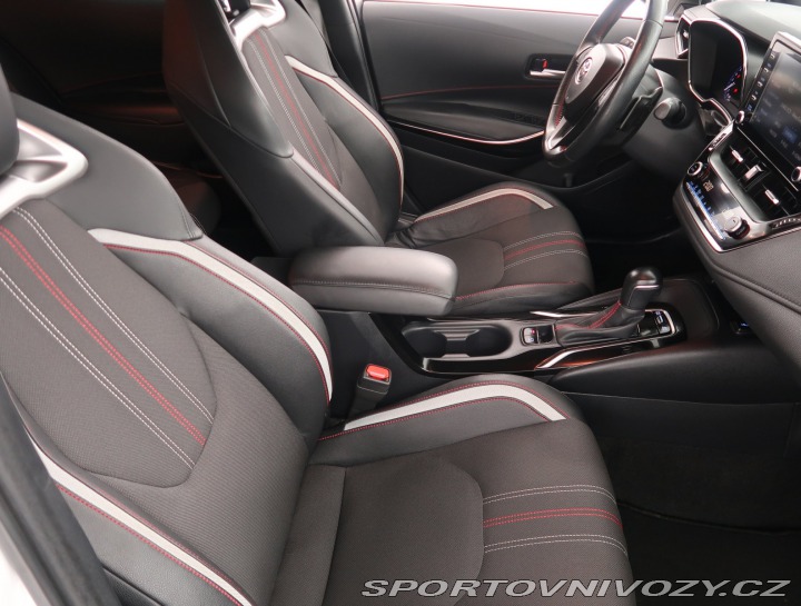 Toyota Corolla GR Sport 2.0 Hybrid 2021