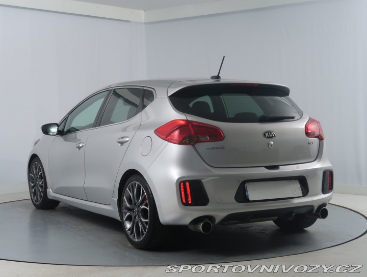 Kia Ceed GT GT 1.6 T-GDI GT 2014