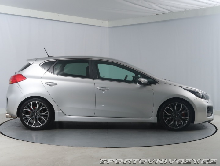 Kia Ceed GT GT 1.6 T-GDI GT 2014