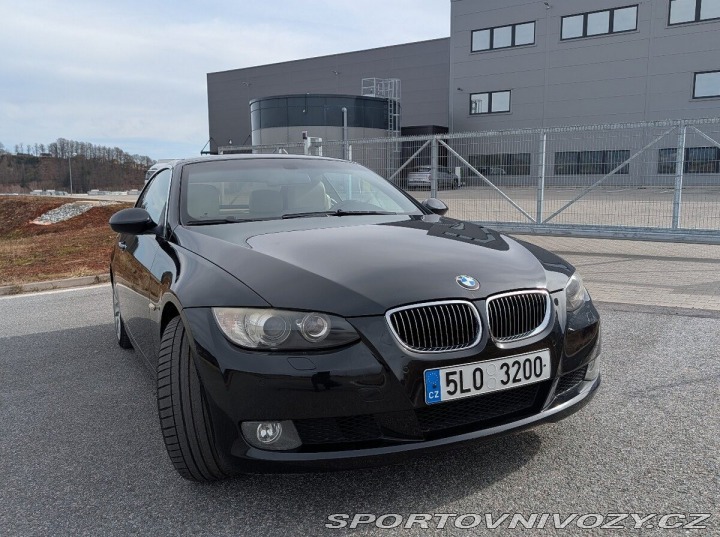 BMW 3 3,0   325i (E93) – 6válců 2007