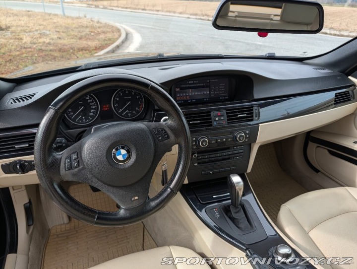 BMW 3 3,0   325i (E93) – 6válců 2007