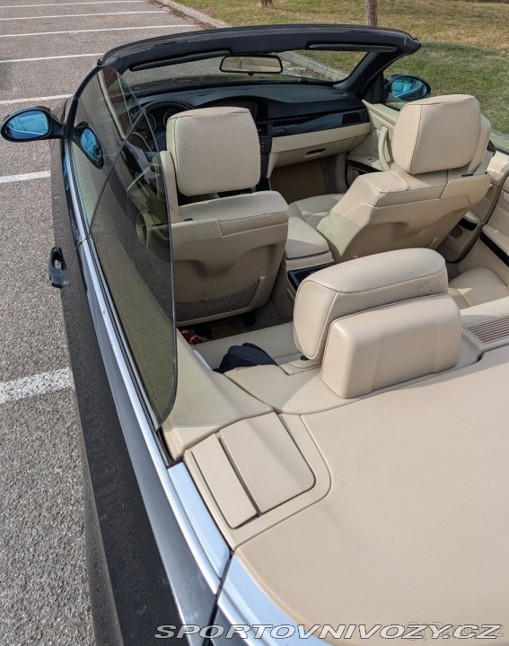 BMW 3 3,0   325i (E93) – 6válců 2007