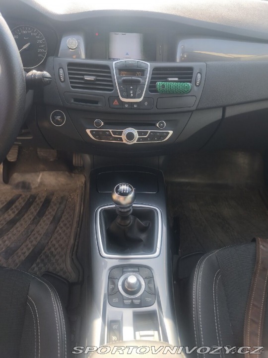 Renault Ostatní modely Laguna 2,0 dci Business 1800