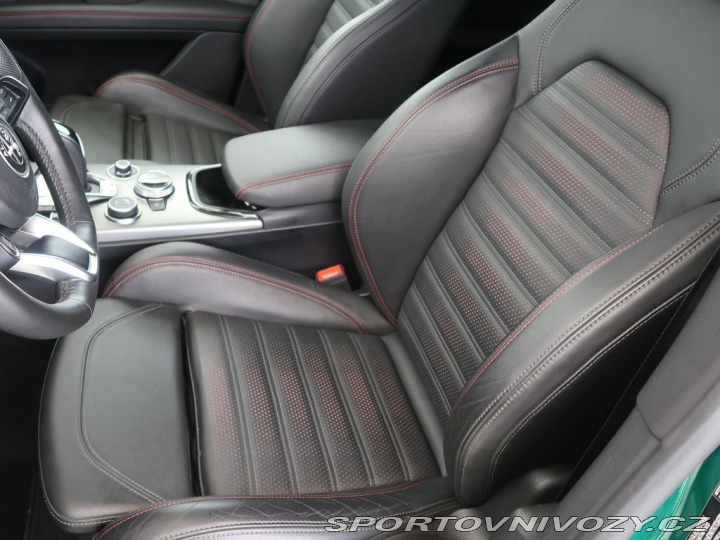 Alfa Romeo Stelvio 2.0TURBO,CZ,1Maj,ITALIANO 2025