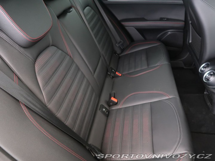 Alfa Romeo Stelvio 2.0TURBO,CZ,1Maj,ITALIANO 2025