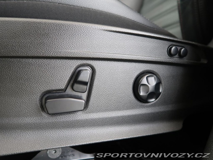 Alfa Romeo Stelvio 2.0TURBO,CZ,1Maj,ITALIANO 2025