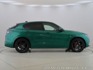 Alfa Romeo Stelvio 2.0TURBO,CZ,1Maj,ITALIANO 2025