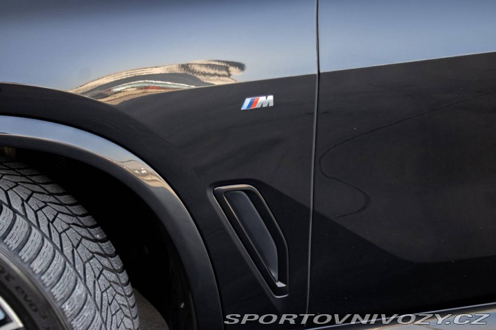 BMW X5 xDrive40d mHEV M-paket, 2021