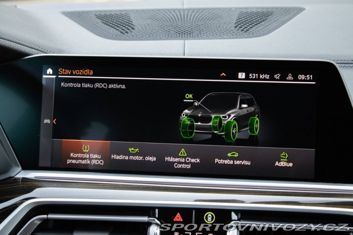 BMW X5 xDrive40d mHEV M-paket, 2021