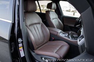 BMW X5 xDrive40d mHEV M-paket, 2021