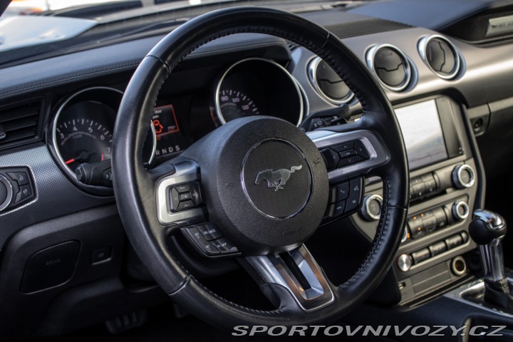 Ford Mustang 343 kW, 10-st. automat, 2022