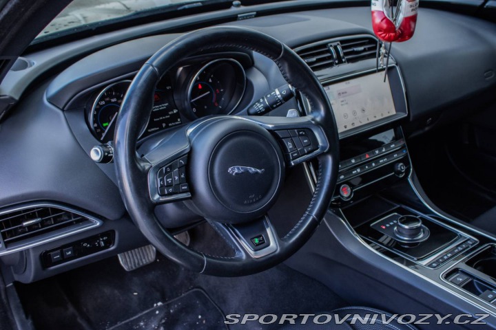 Jaguar XE 2.0 I4D R-SPORT AWD / DP 2019