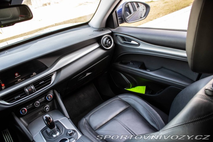 Alfa Romeo Stelvio 2.0i 206kw Q4 AT/8 2018 2018