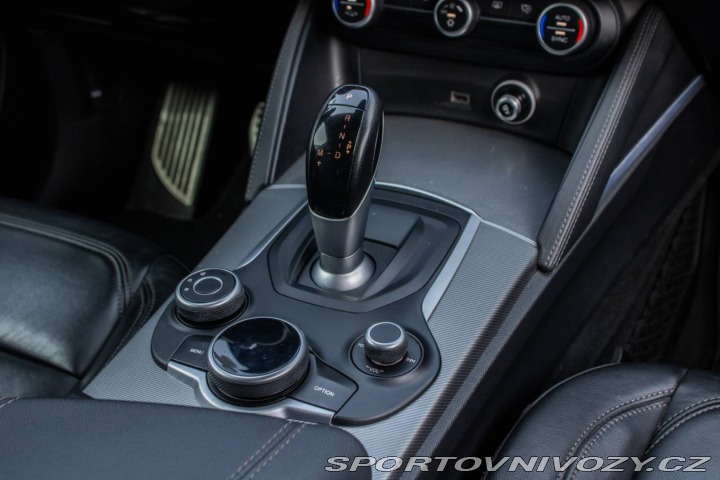 Alfa Romeo Stelvio 2.0i 206kw Q4 AT/8 2018 2018