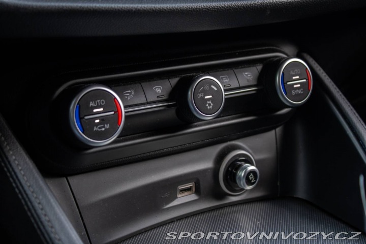 Alfa Romeo Stelvio 2.0i 206kw Q4 AT/8 2018 2018