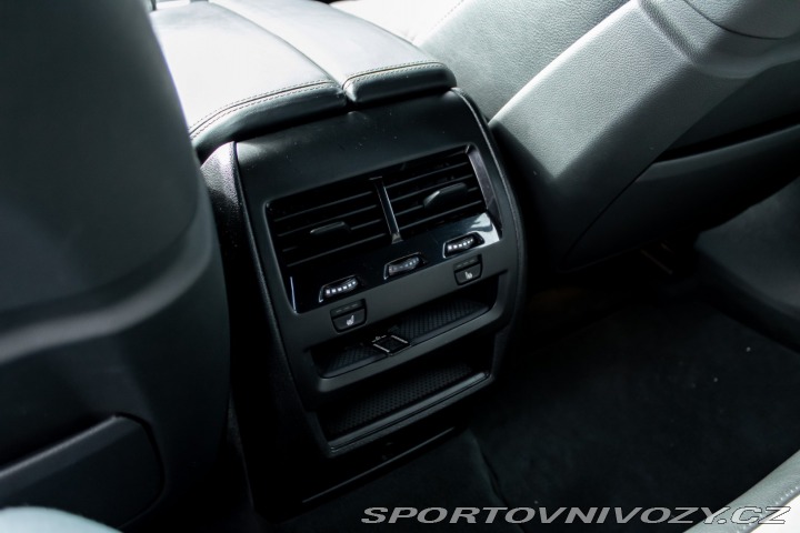 BMW X6 / xDrive/ 40i/ M-Pack./ 2020