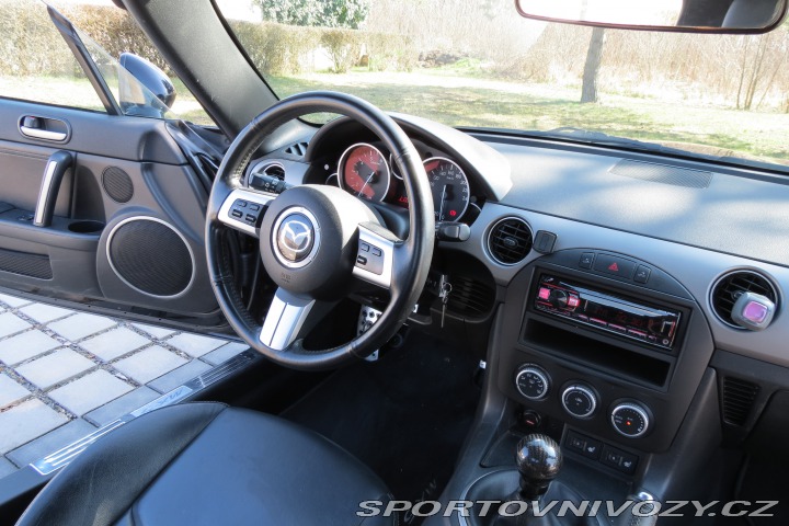 Mazda MX-5 NC FL 2.0 PRHT 2012