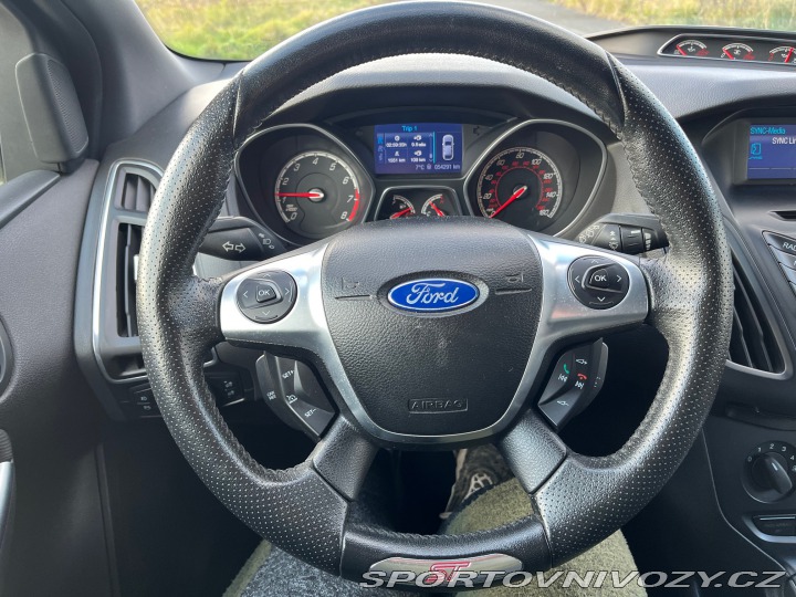 Ford Focus ST Osobní automobil 2013