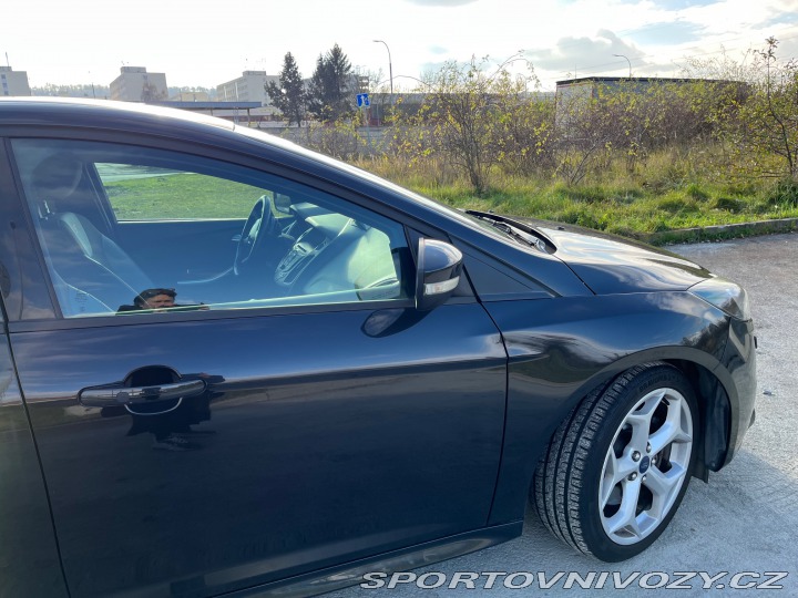 Ford Focus ST Osobní automobil 2013
