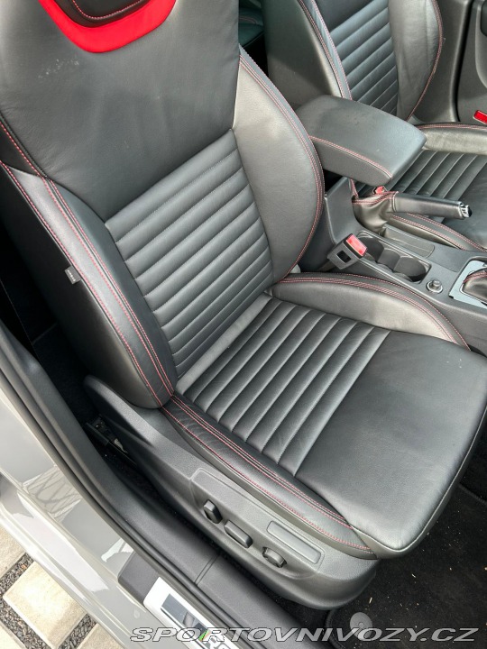 Škoda Octavia RS  2016