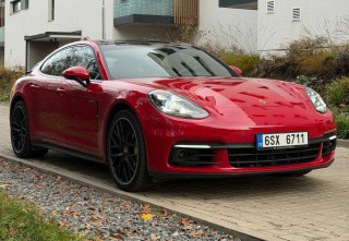 Porsche Panamera 4 E-Hybrid