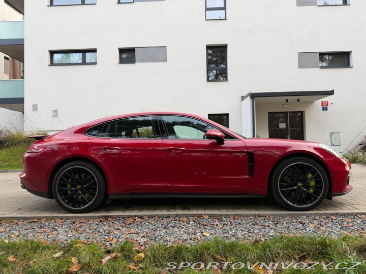 Porsche Panamera 4 E-Hybrid 2020
