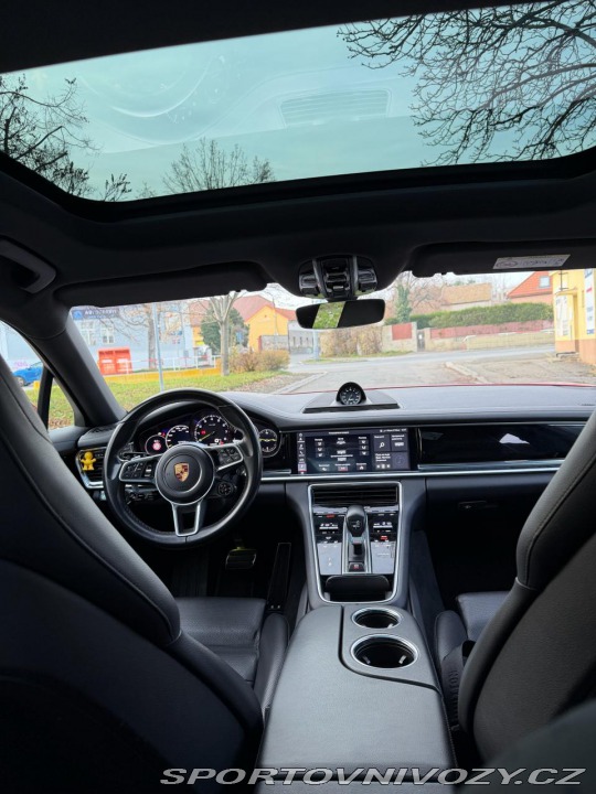 Porsche Panamera 4 E-Hybrid 2020