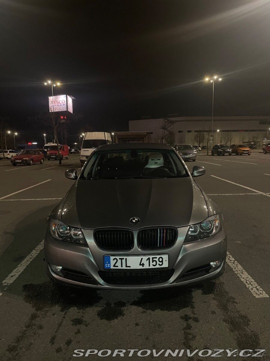 BMW 3 2,0 E90 318d r.v. 2009 2009