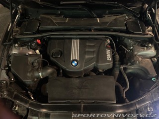 BMW 3 2,0 E90 318d r.v. 2009 2009