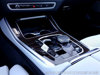 BMW X5 xDrive50e 2025