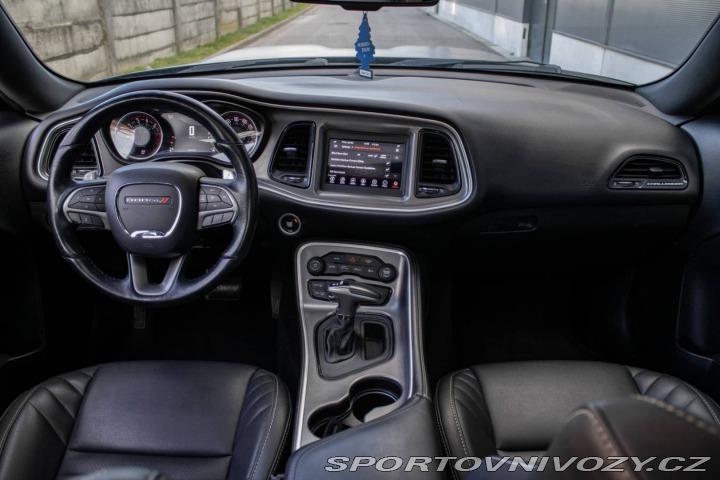 Dodge Challenger R/T 5.7 V8 277kw AT/8 20 2019