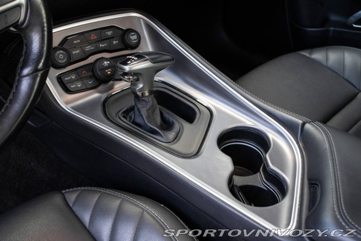 Dodge Challenger R/T 5.7 V8 277kw AT/8 20 2019