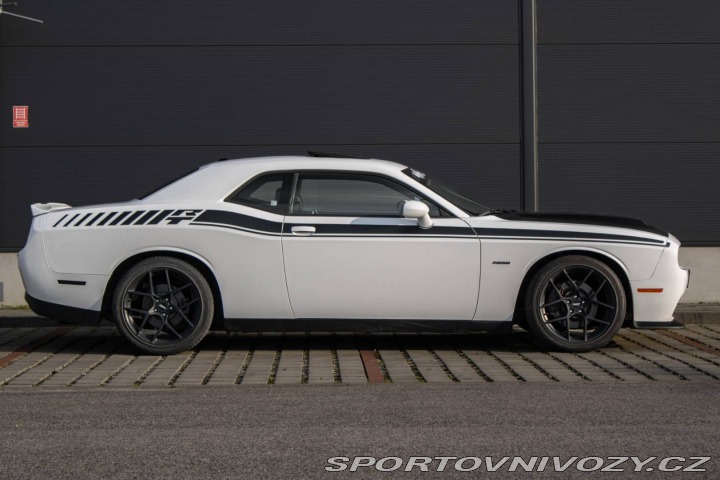 Dodge Challenger R/T 5.7 V8 277kw AT/8 20 2019