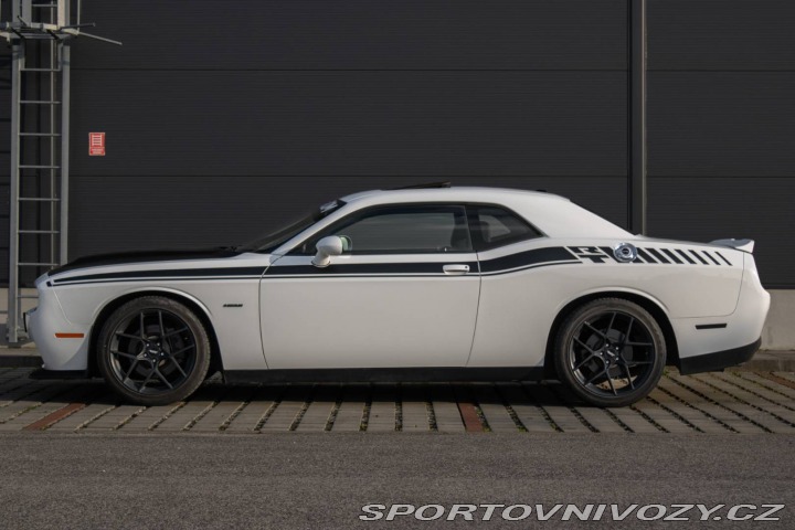 Dodge Challenger R/T 5.7 V8 277kw AT/8 20 2019