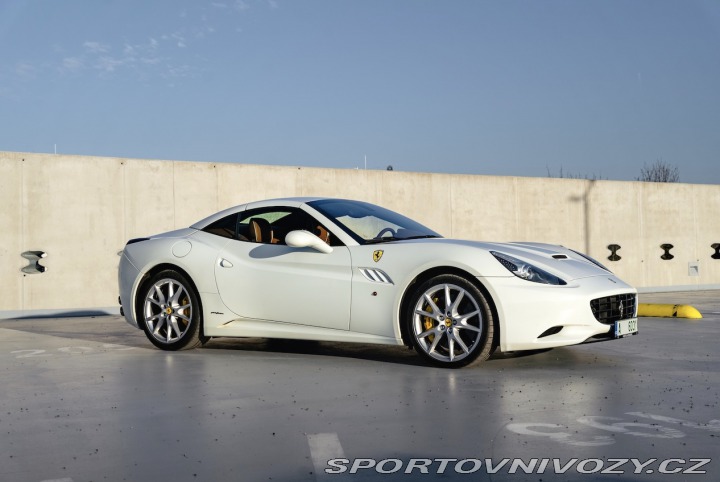 Ferrari California  2010
